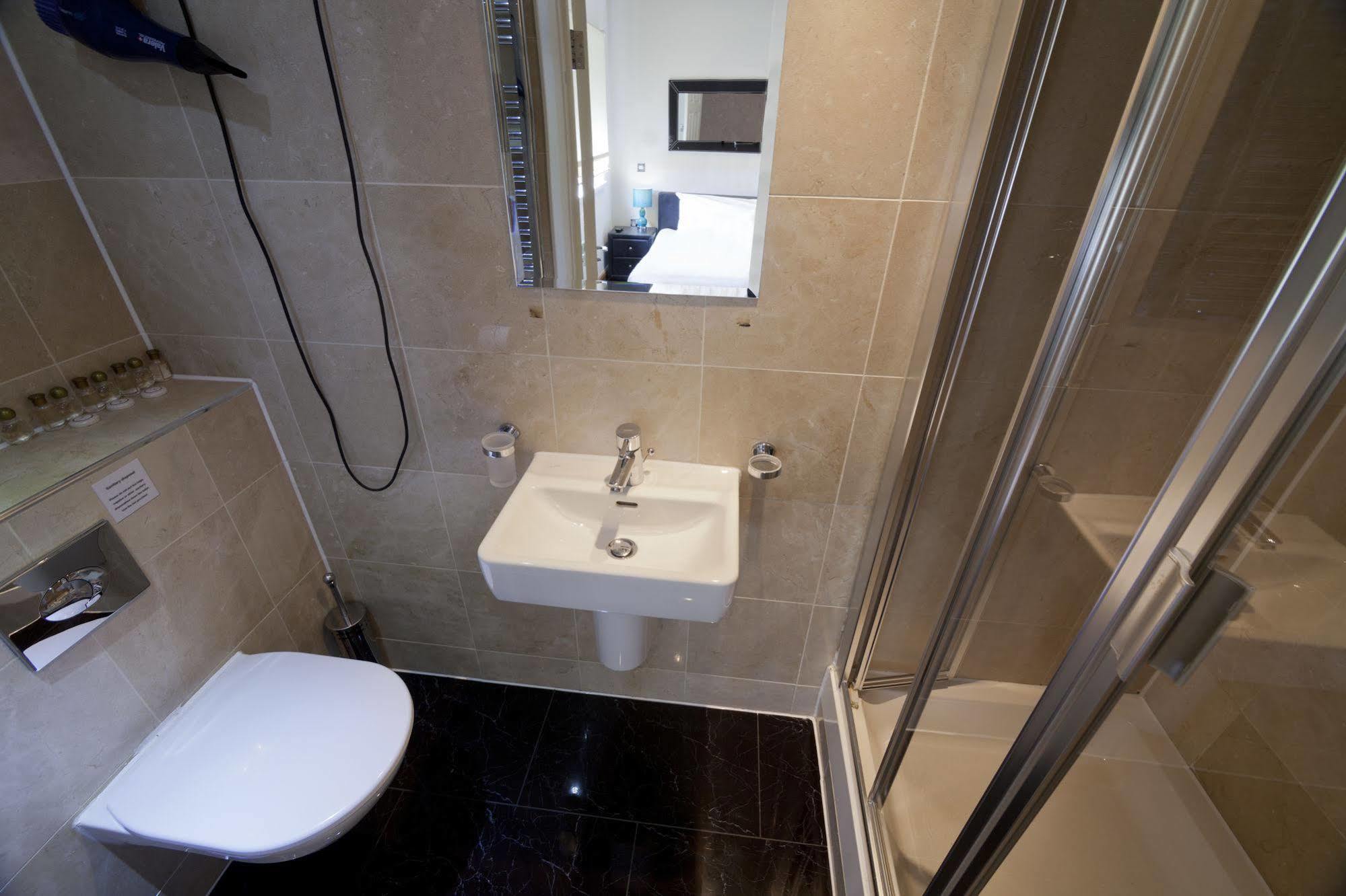 West End Lane II Aparthotel London Ngoại thất bức ảnh